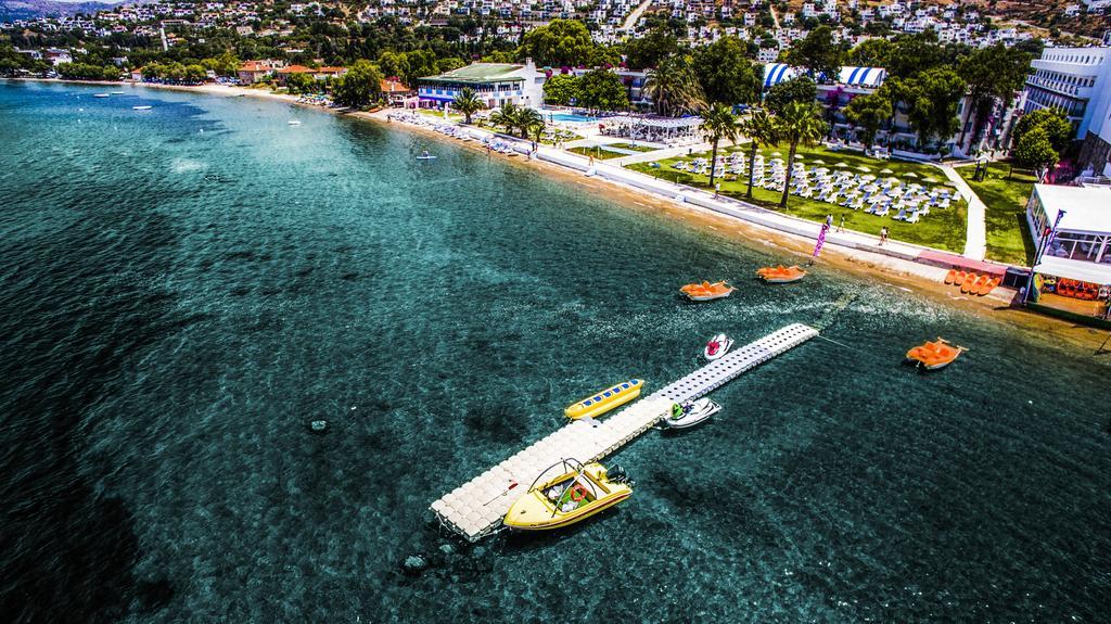 Club Blue White All Inclusive Turgutreis Bagian luar foto